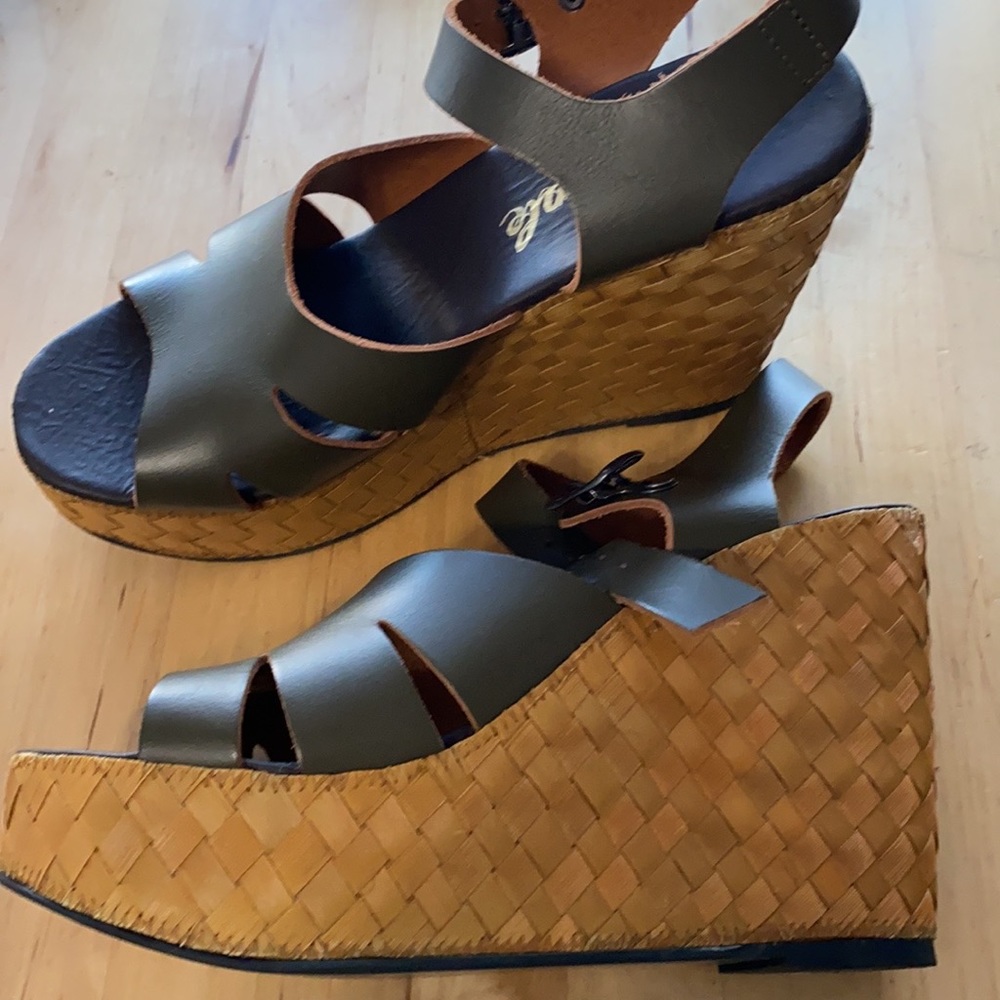 Free People Platform Wedge Sandals - 9 - NWOB